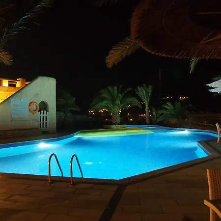 Homer's Hotell 3*